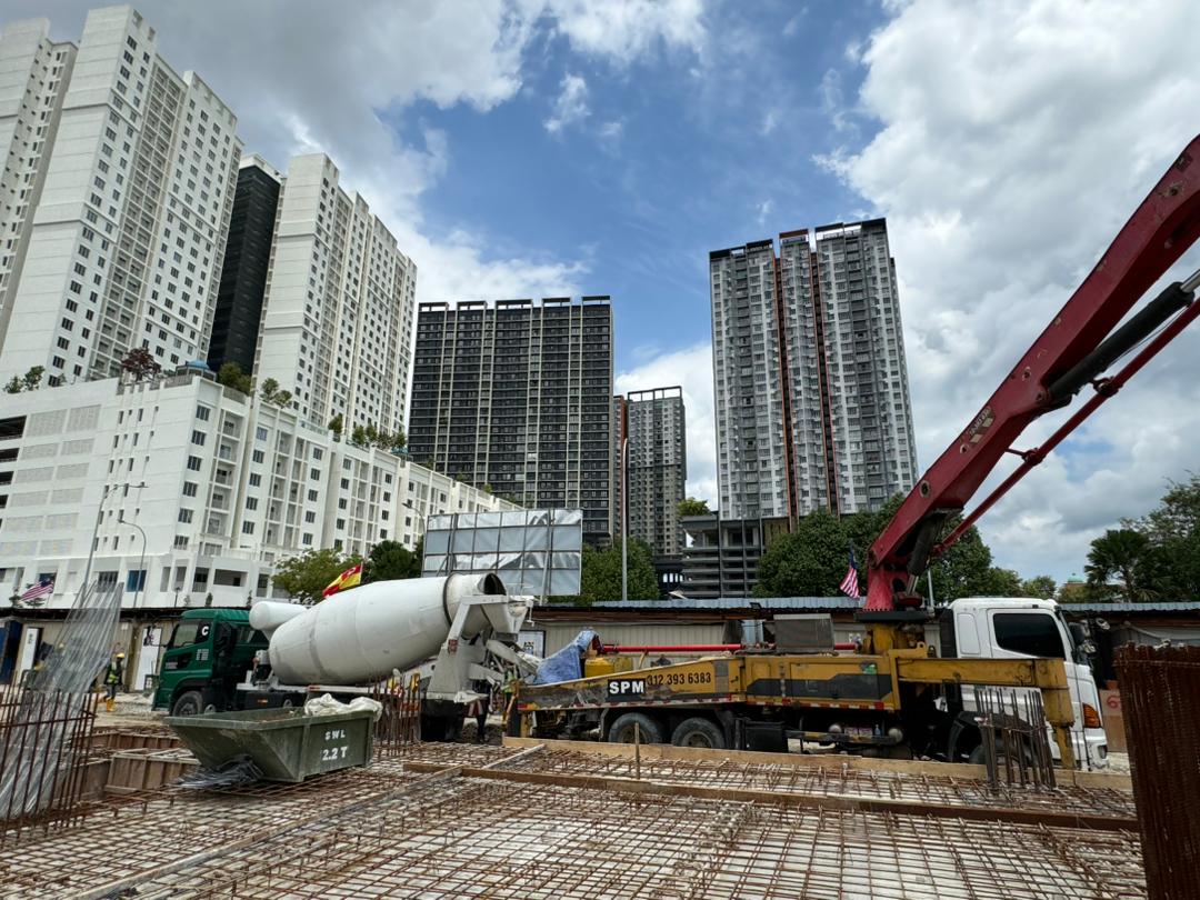 GRAVIT8 Residence, Klang